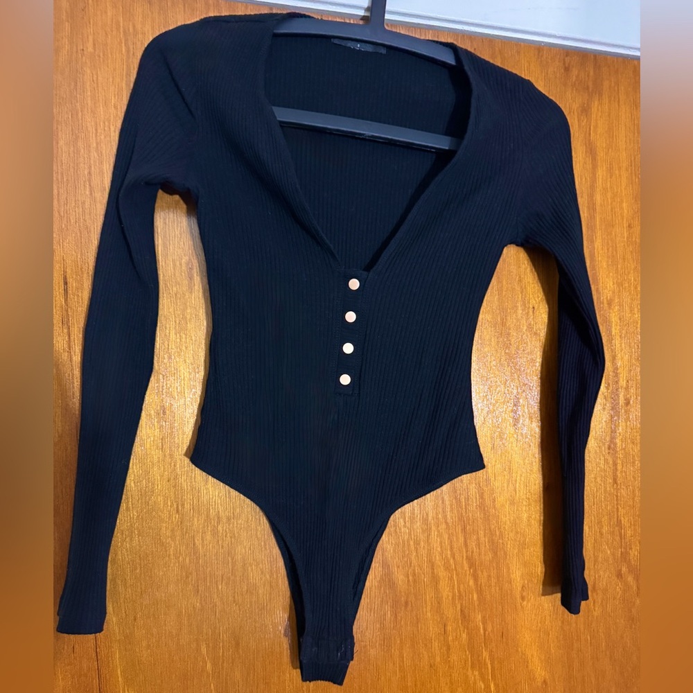 Azalea Long Sleeve Ribbed V-Neck Button Up Bodysuit | Size: S